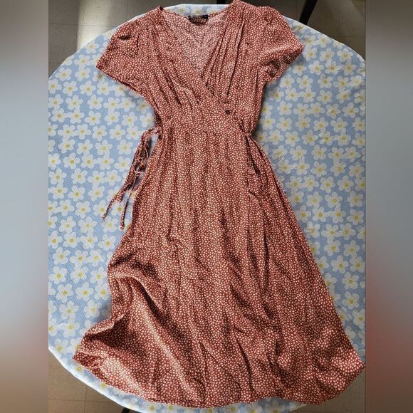 Size S Women's Burgundy Skirt And Dress Bundle - Picture 4 of 5